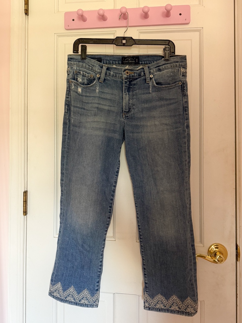 Lucky Brand Women's Light Wash Straight-Leg Jeans with Embroidered Hem